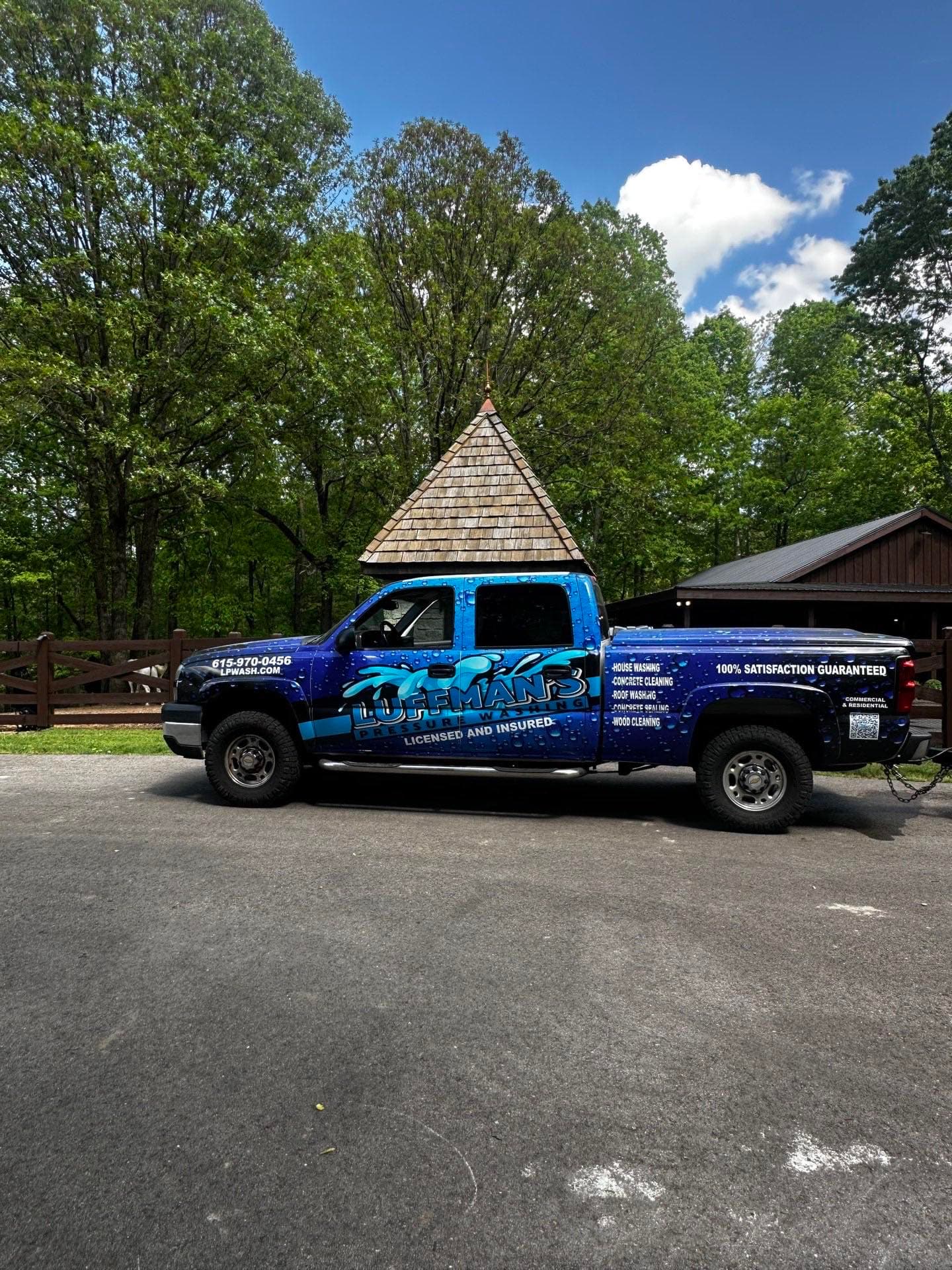 Luffman's Pressure Washing truck in Brentwood, TN